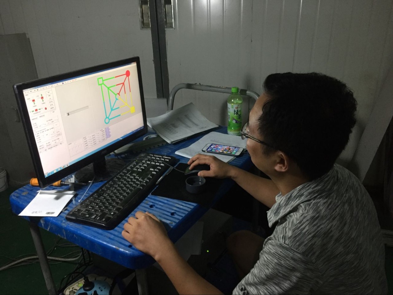 四激光、四振鏡、全球最大臺面陶瓷激光燒結(jié)3D打印機在中國下線