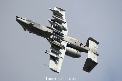 資料圖：A-10攻擊機(jī)掛載展示