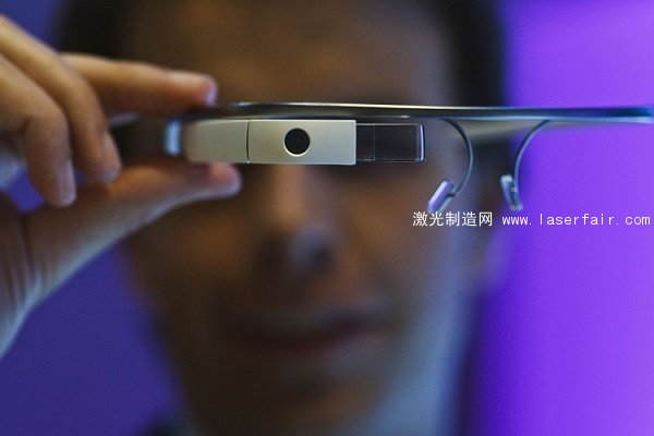 Google glass+激光掃描儀：通用“虛擬臨場(chǎng)”消滅人工流水線